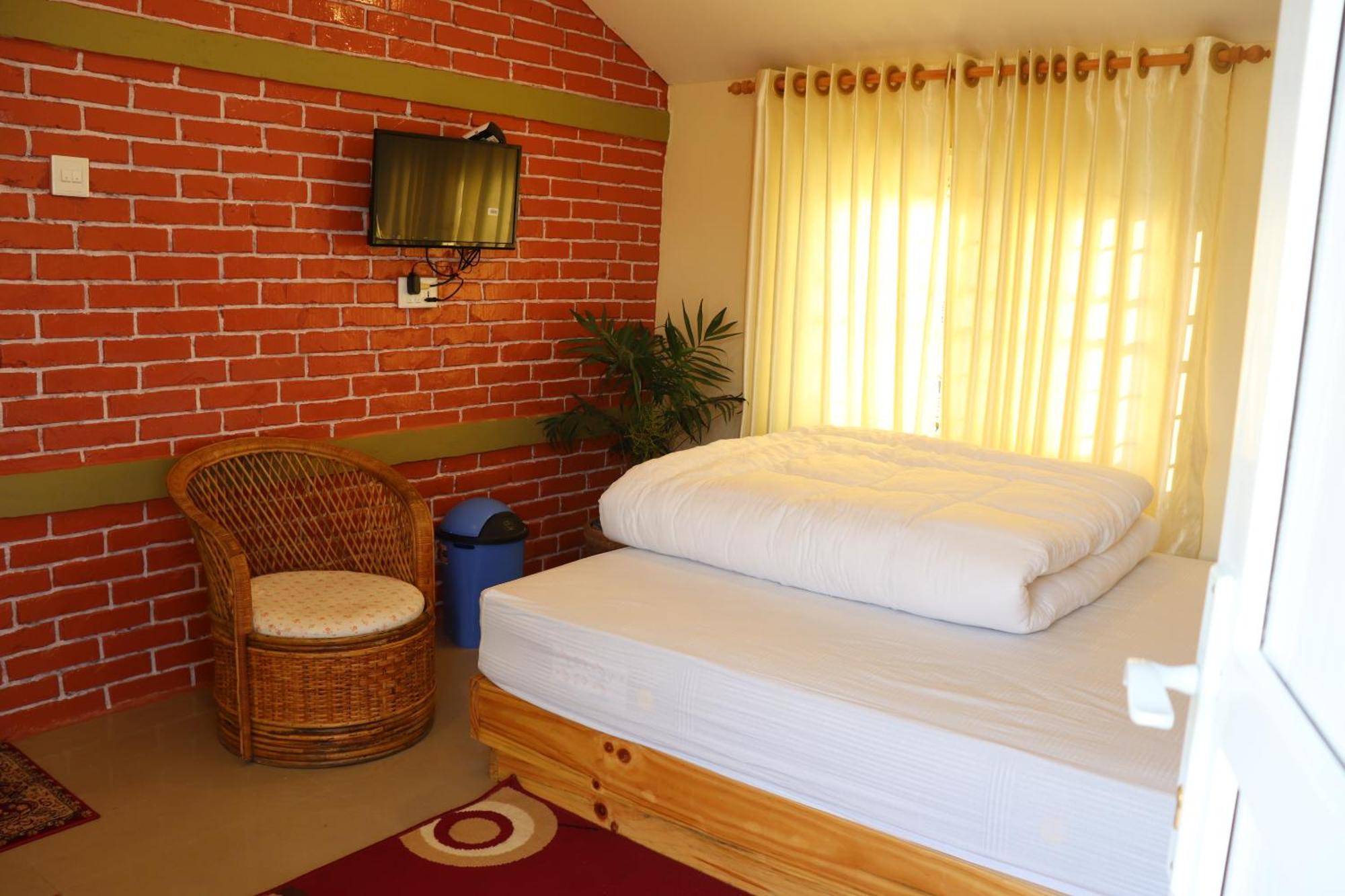 Hotel Young'S Stupa Ranipauwa Dış mekan fotoğraf