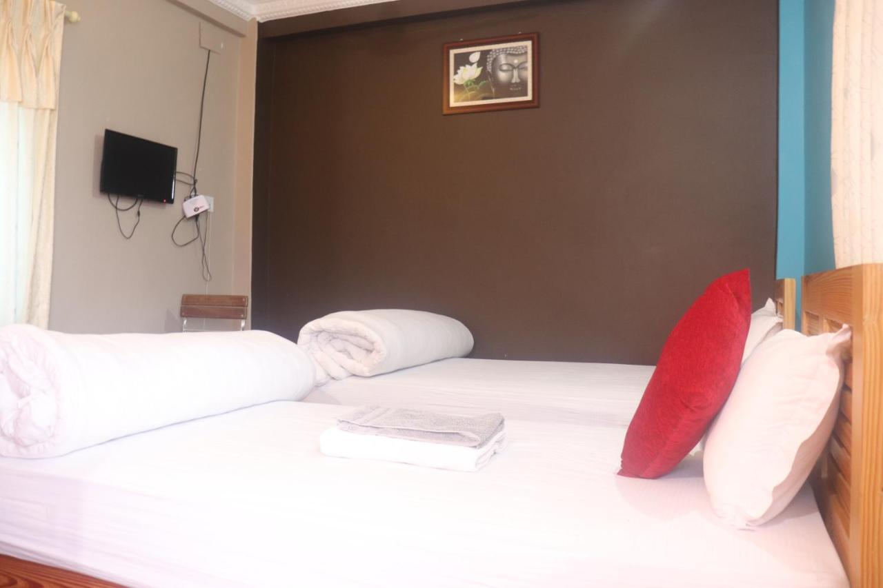 Hotel Young'S Stupa Ranipauwa Dış mekan fotoğraf