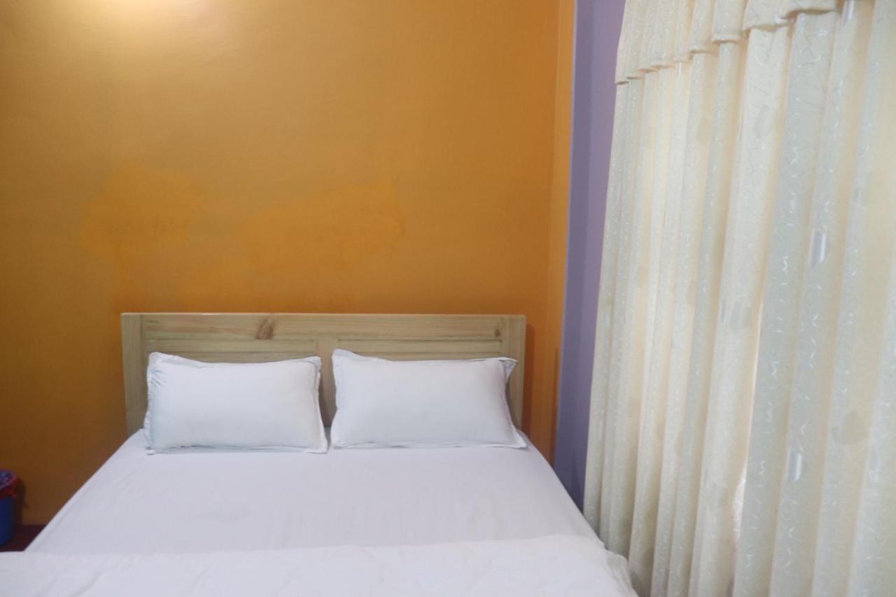 Hotel Young'S Stupa Ranipauwa Dış mekan fotoğraf